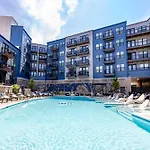 Charming 2Br 2Ba Retreat Near Downtown Cincinnati