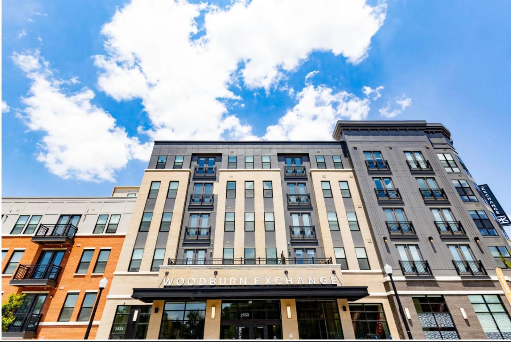 Apartment Charming 2br 2ba Retreat Near Downtown *